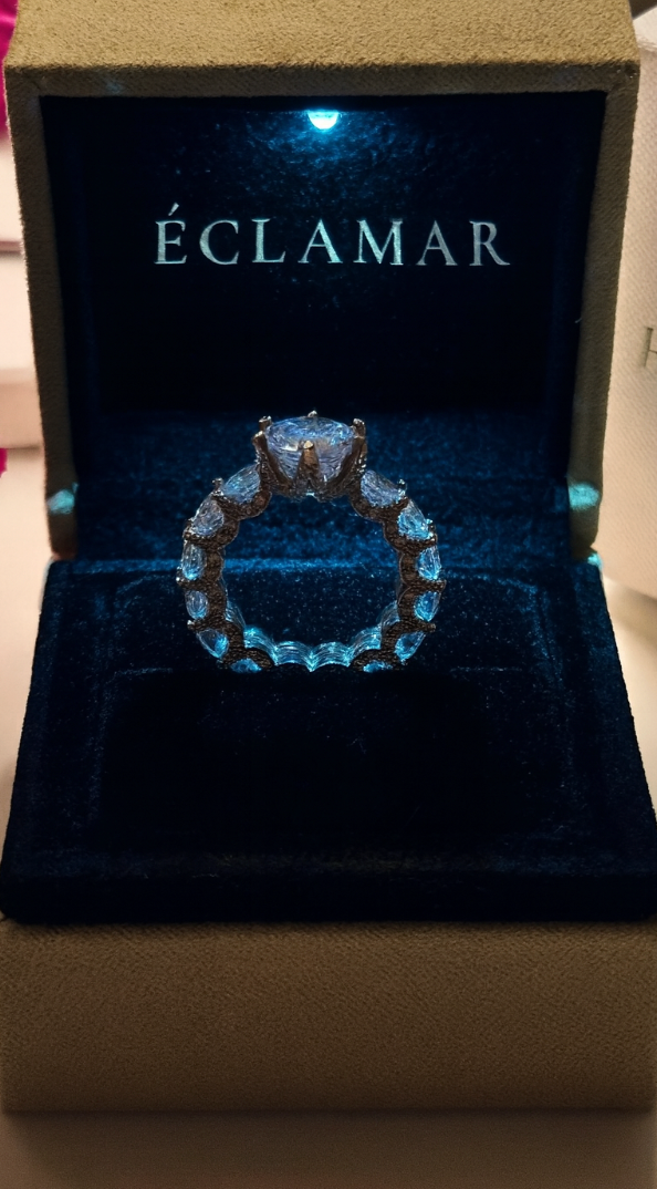Azure Éclat Ring